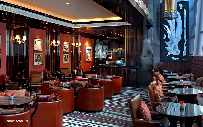 Astor Bar, an elegant live music venue.