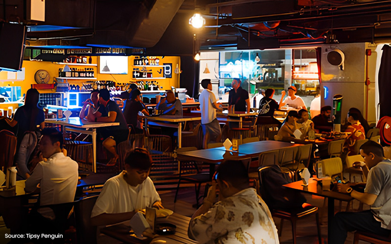 Infographic on what to expect at live music bars.
