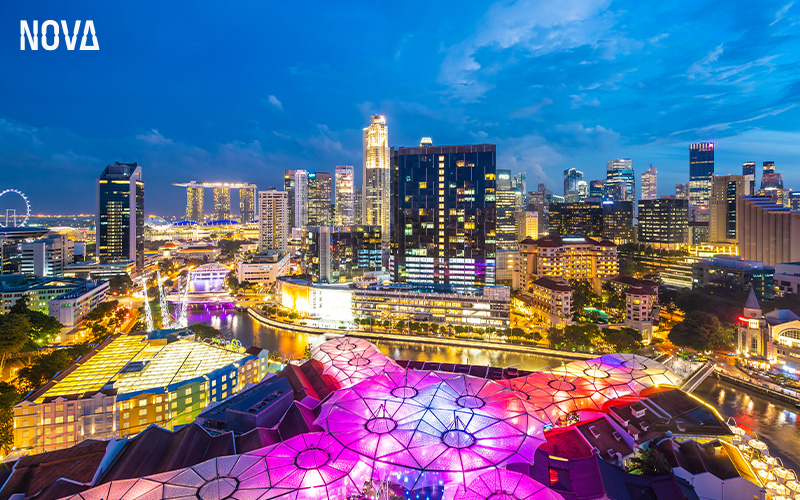 Singapore skyline at night for an evening outing.